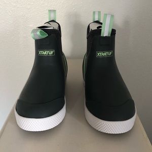XTRATUF Women’s Wheelhouse rain boots